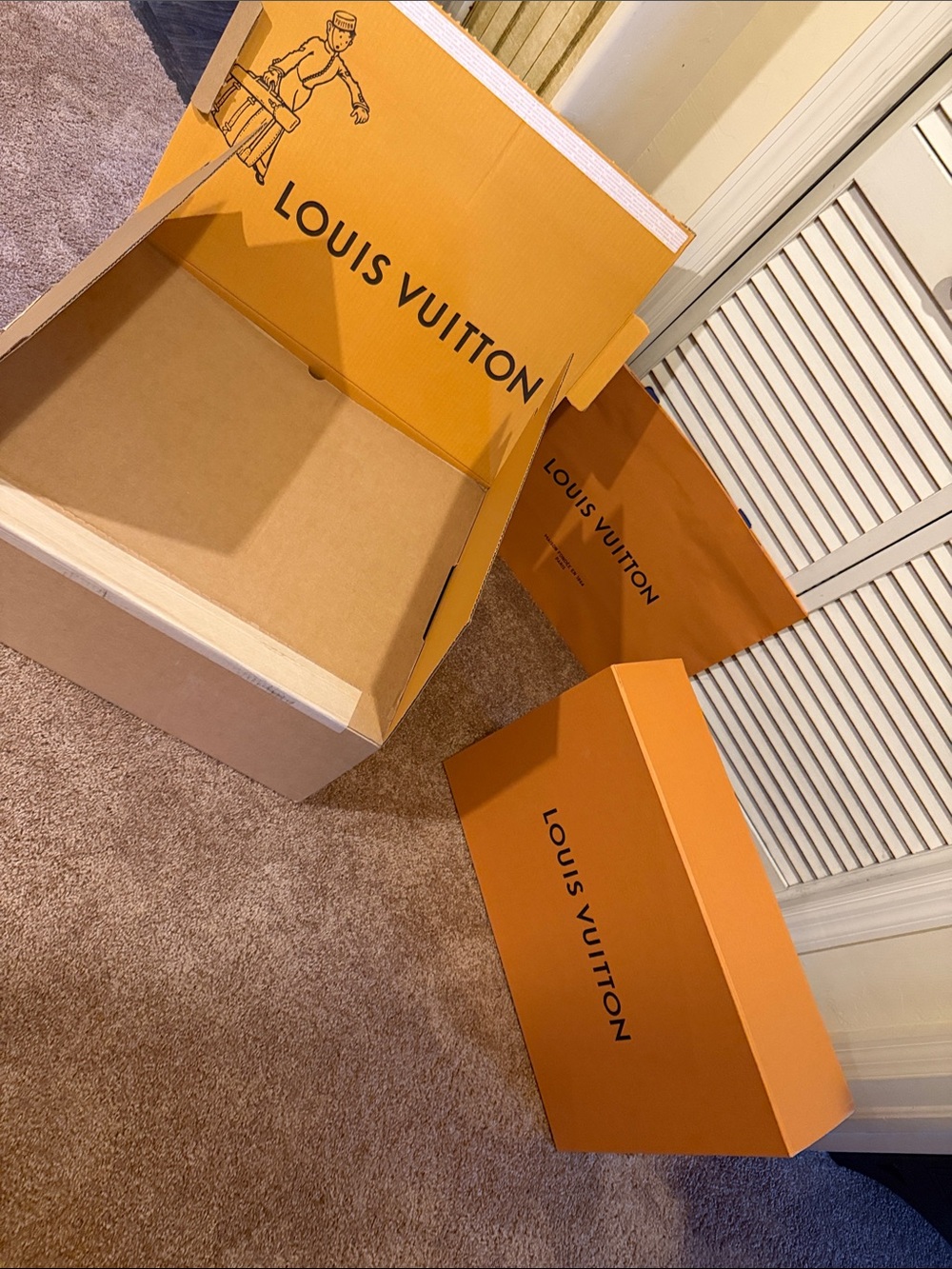 Louis Vuitton Orange Gift Bag with Blue Ribbon Handle and Box Set. - Picture 15 of 15